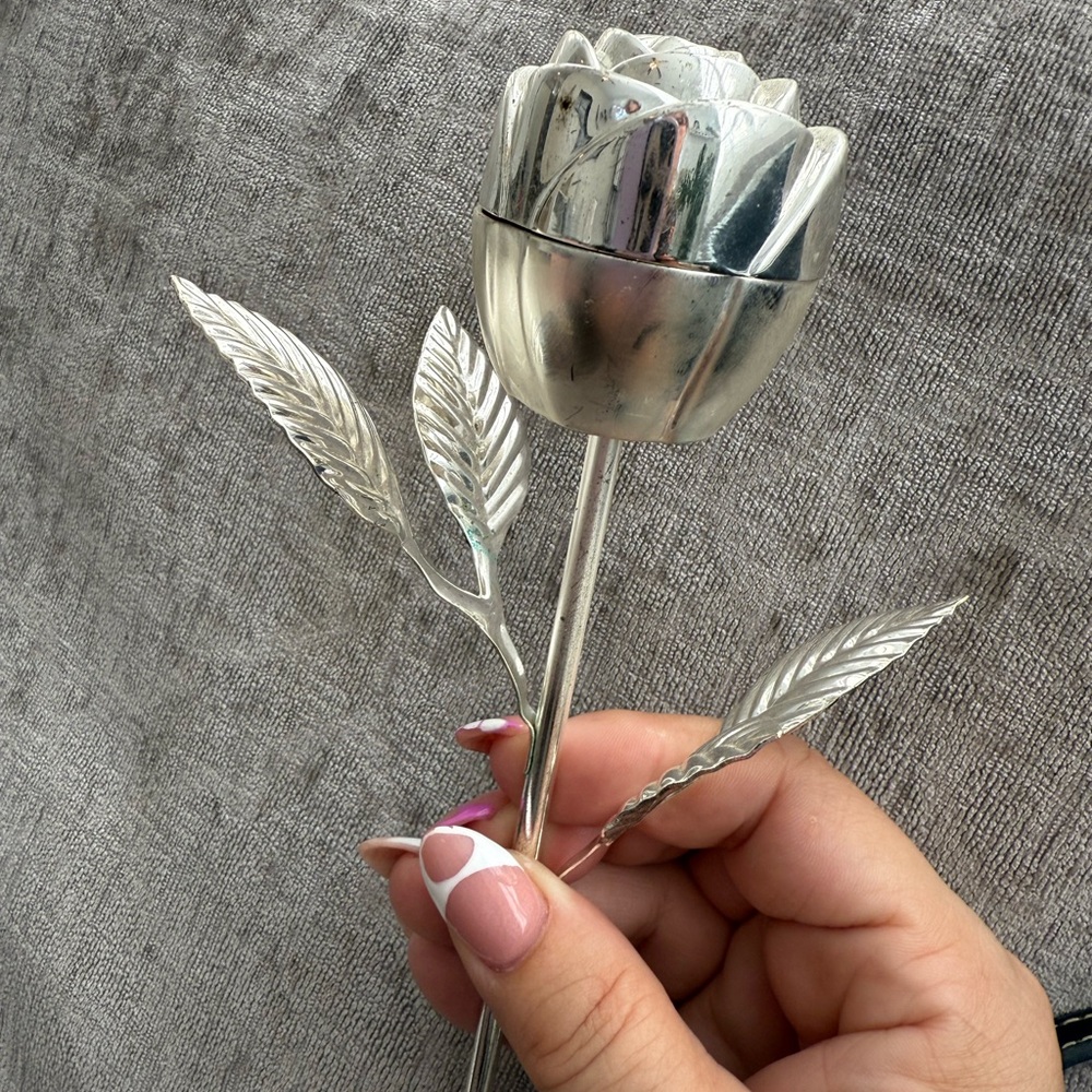 Silver Rose Ring Holder